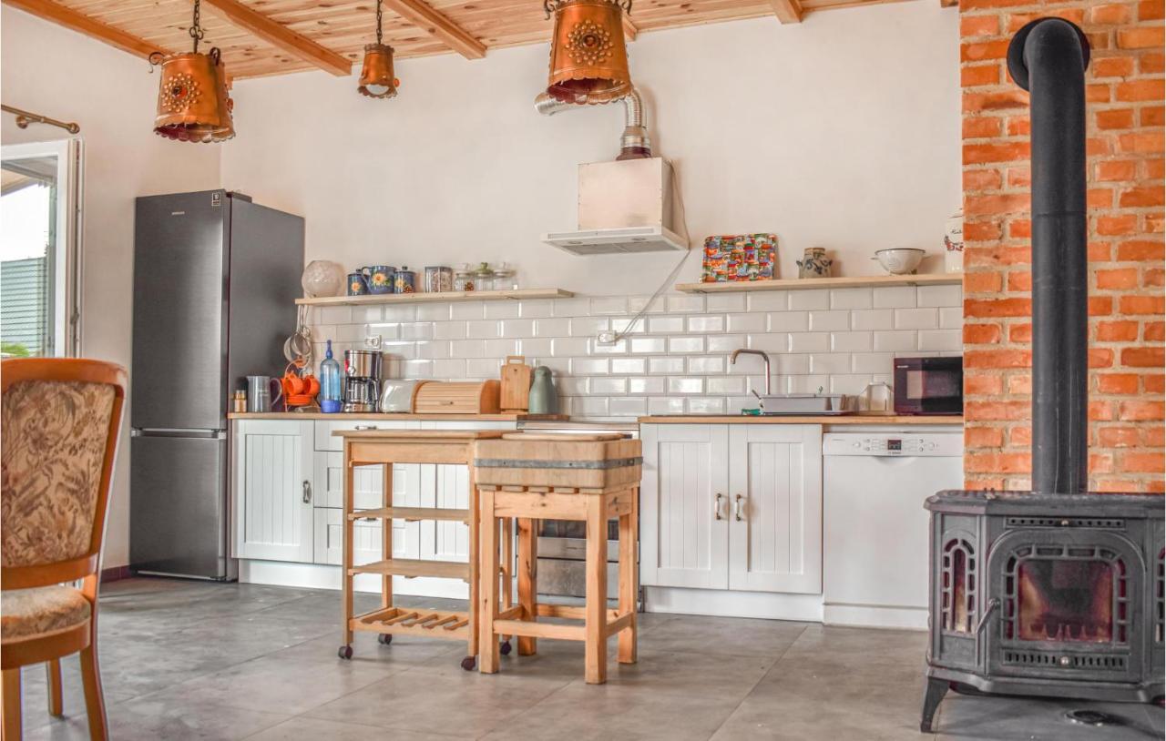 Nice Home In Nowe Warpno With Kitchen Экстерьер фото