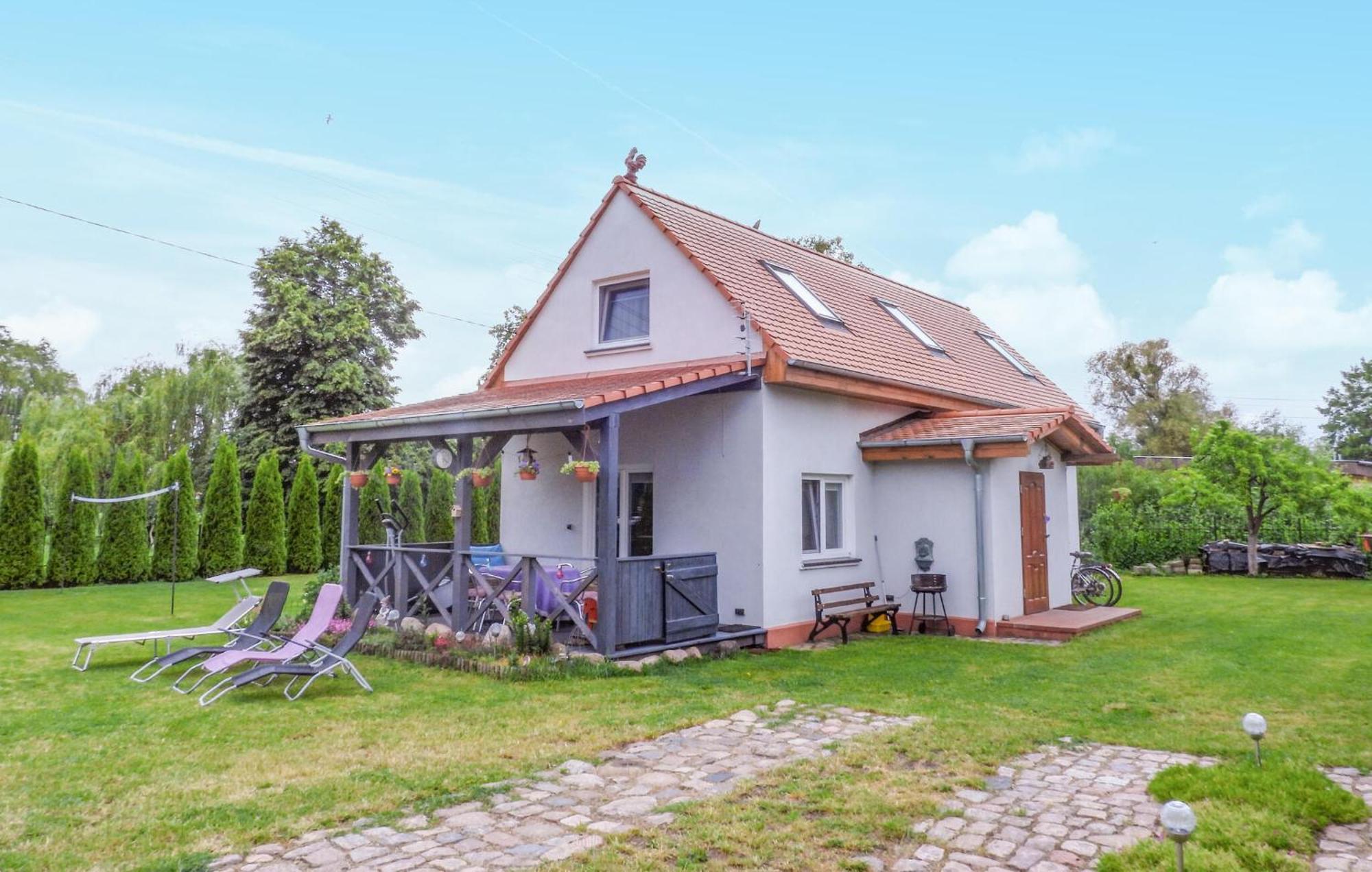 Nice Home In Nowe Warpno With Kitchen Экстерьер фото
